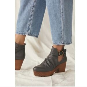 Free People Suri Clog Leather With Chunky Wooden Platform Made In Spain 37